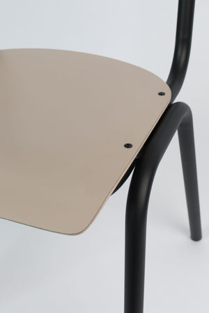 Steel-Framed Stackable Chairs (4) | Zuiver Back To School | Oroa.com