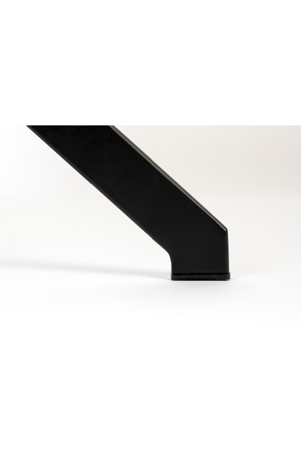 White Quadrupod Chairs (2) | Zuiver Tyler | OROA.com