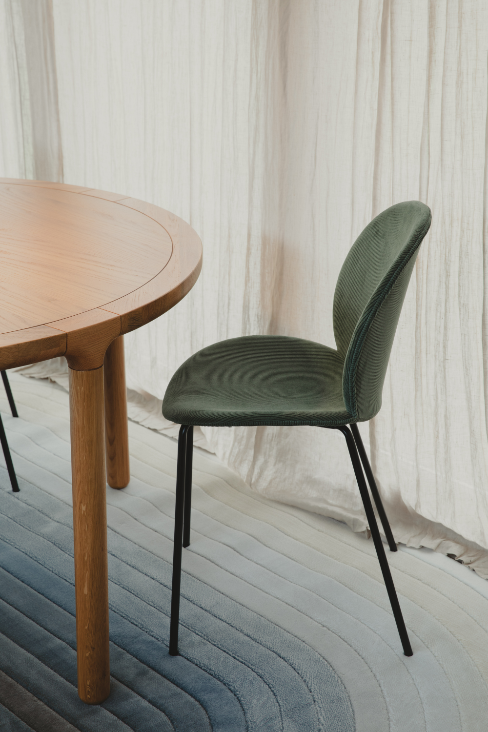 Upholstered Shell Dining Chairs (2) | Zuiver Bonnet | OROA.com