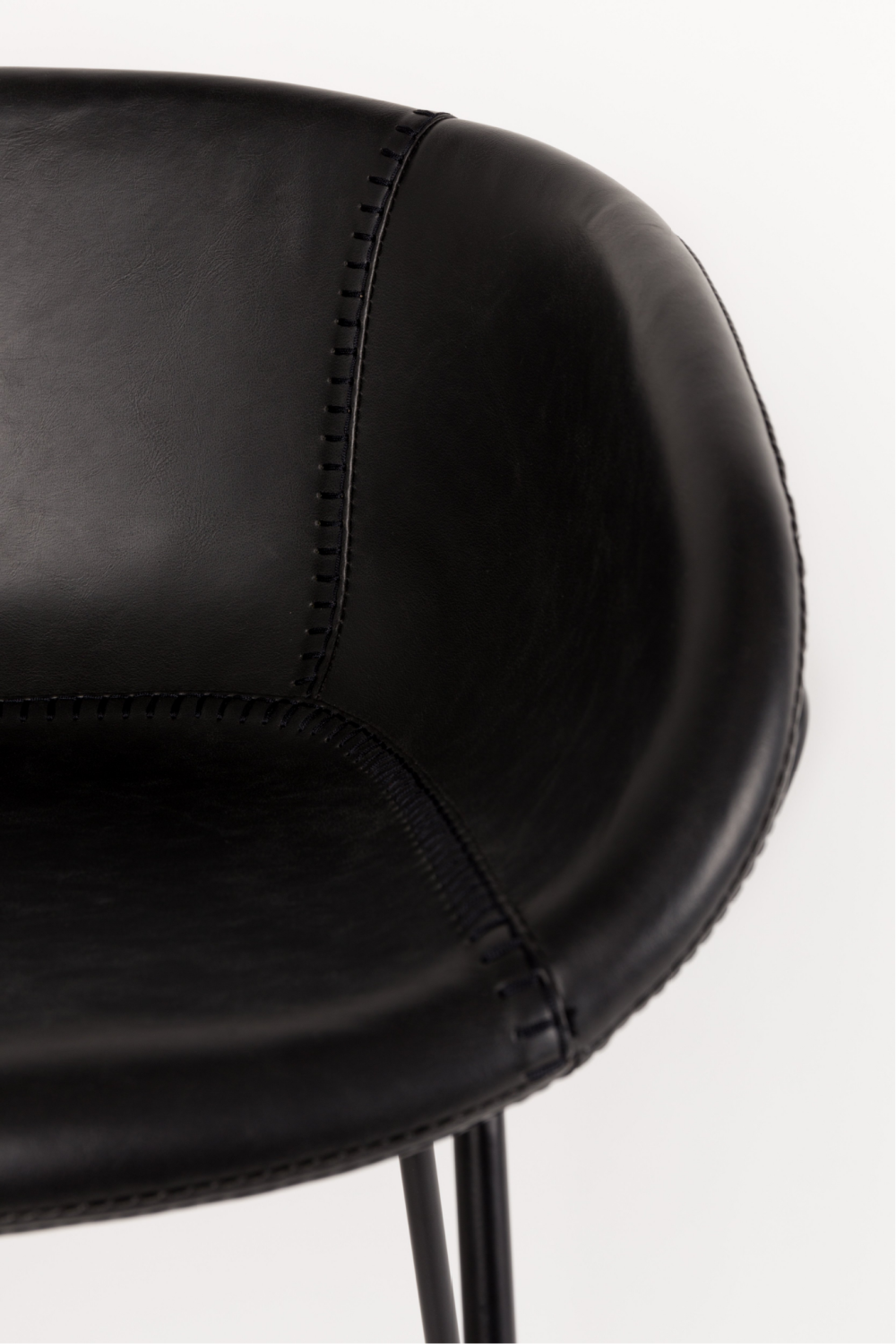 Baseball-Stitched Leather Bar Stools (2) | Zuiver Feston | Oroa.com