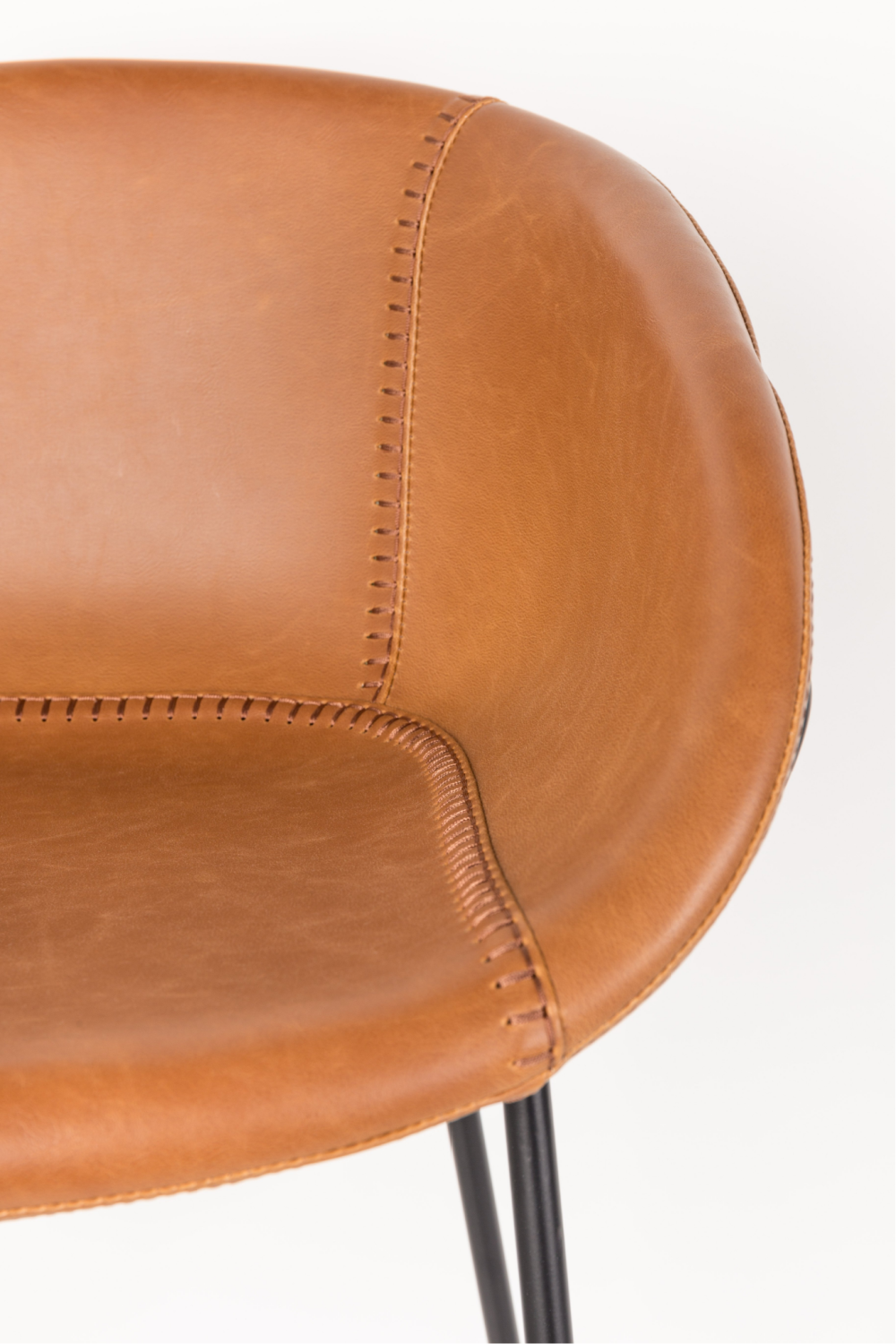 Baseball-Stitched Leather Bar Stools (2) | Zuiver Feston | Oroa.com