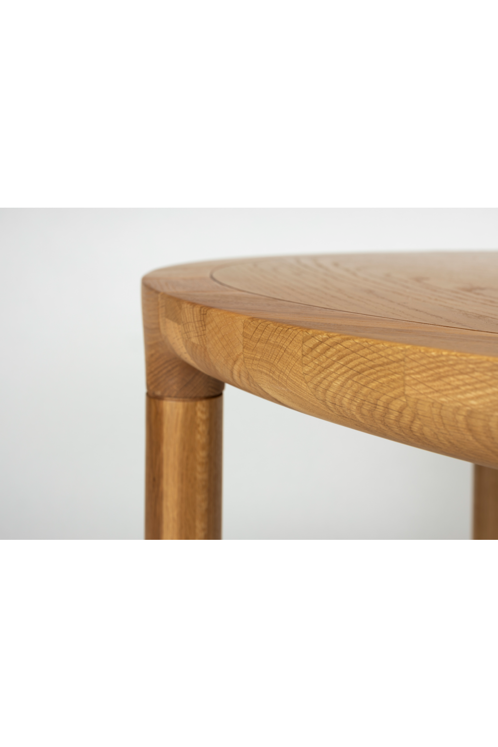Oak V-Groove Dining Table | Zuiver Storm | Oroa.com