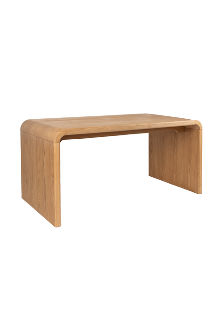 Oak Curved Dining Table | Zuiver Brave | OROA.com