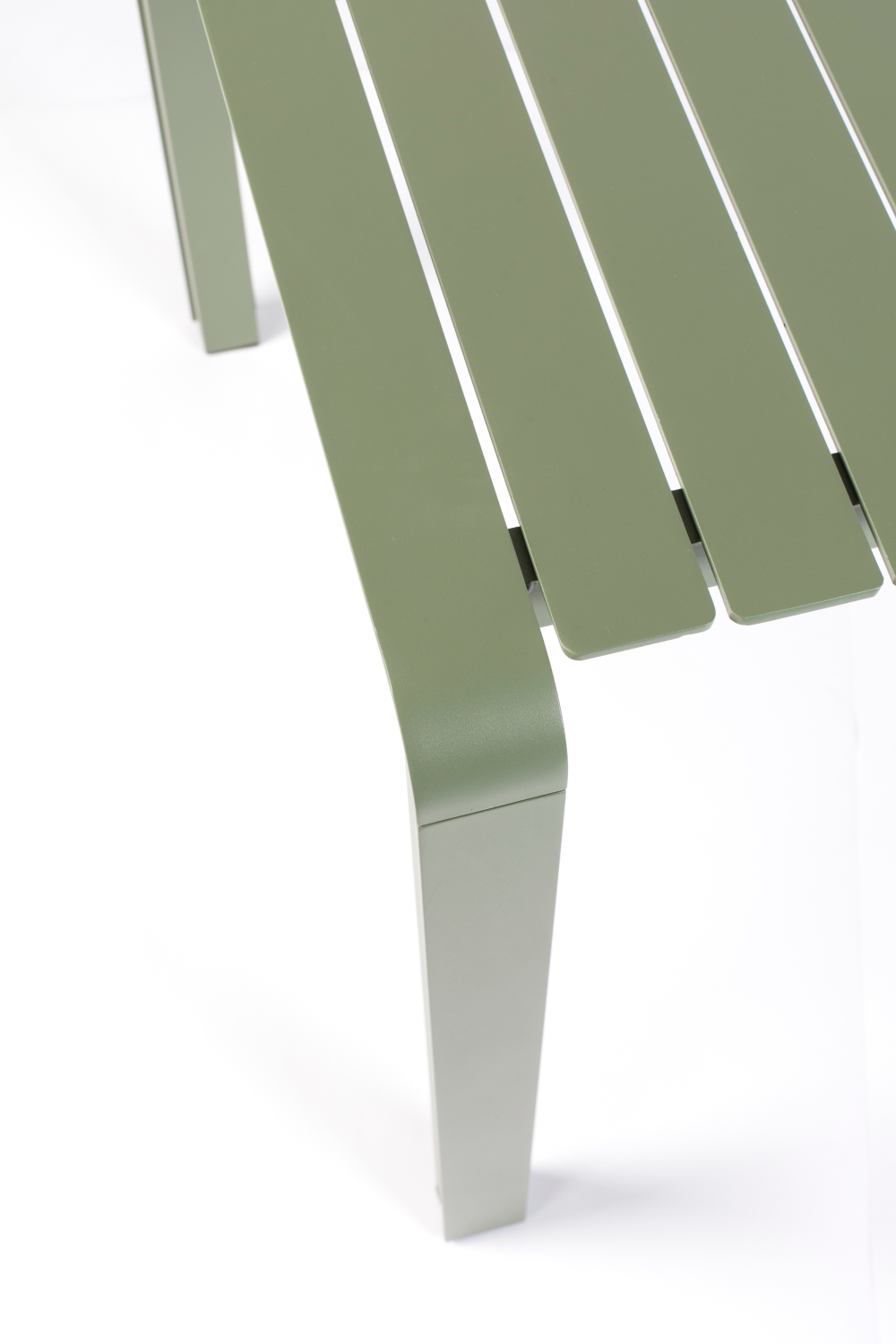 Slatted Aluminum Garden Table | Zuiver Vondel | OROA.com