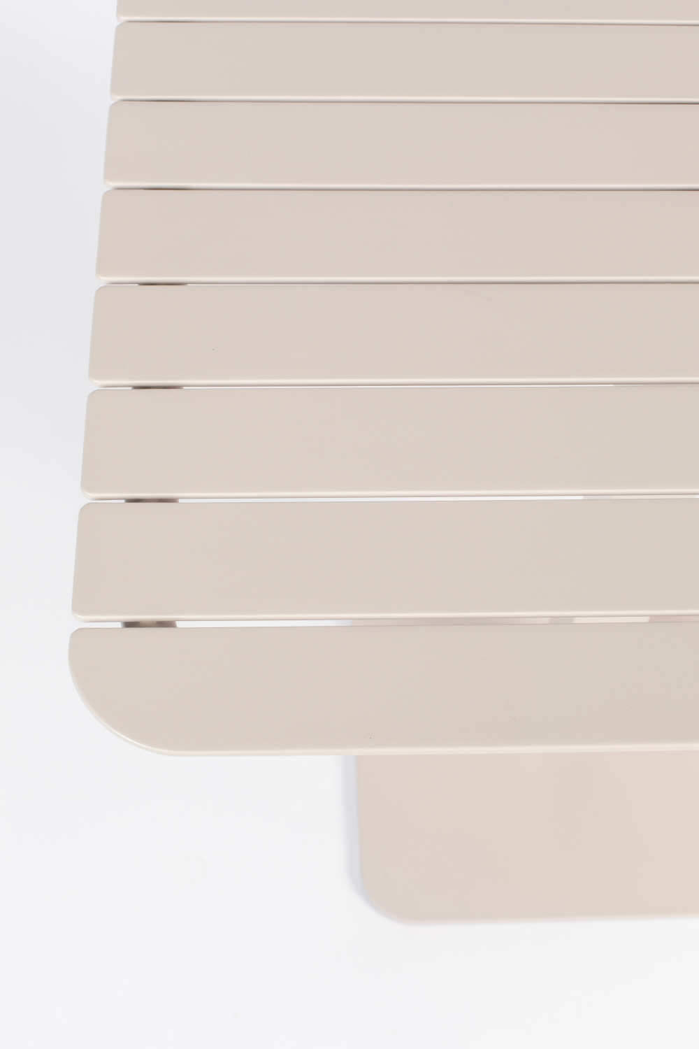 Square Garden Bistro Table | Zuiver Vondel | Oroa.com