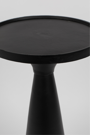 Cast Aluminum Side Table | Zuiver Floss | Oroa.com
