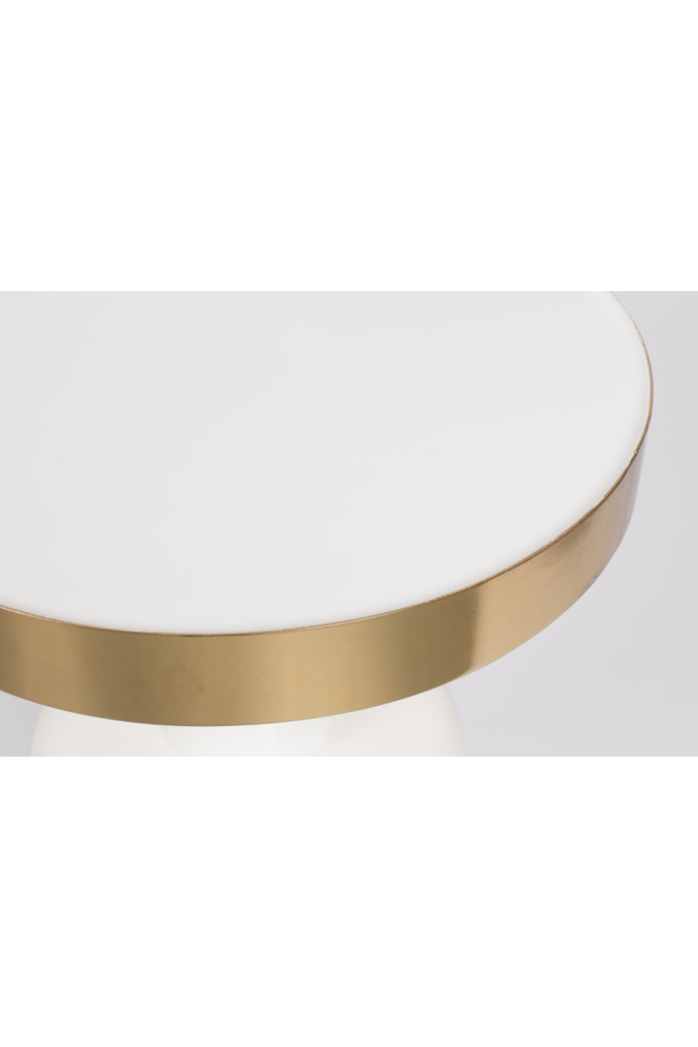 Enameled Metal Side Table | Zuiver Glam | Oroa.com