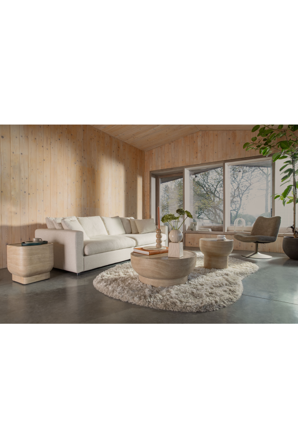 Minimalist Travertine Side Table | Zuiver Noble | OROA.com