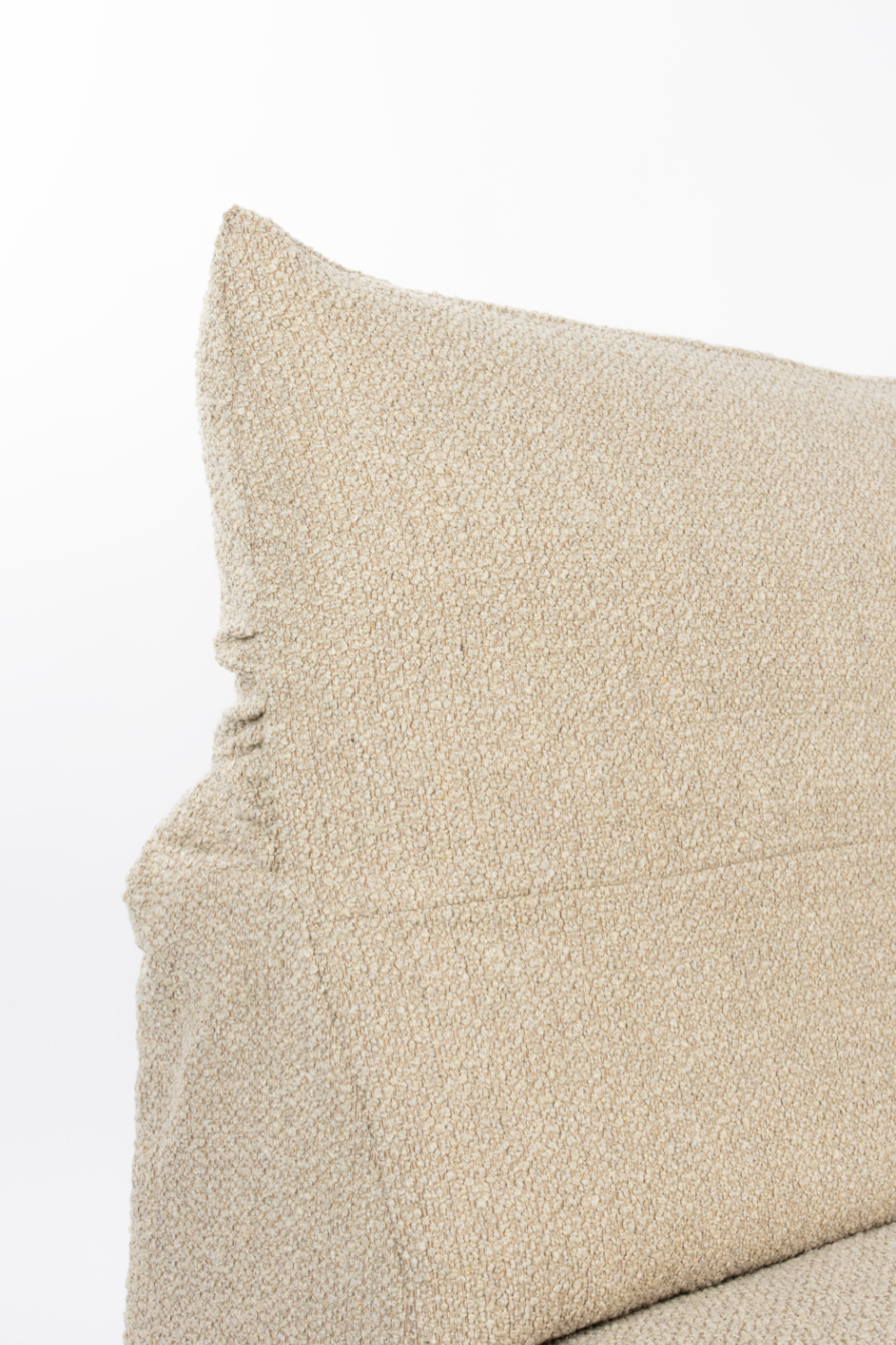 Modern Minimalist Love Seat | Zuiver Wings | Oroatrade.com