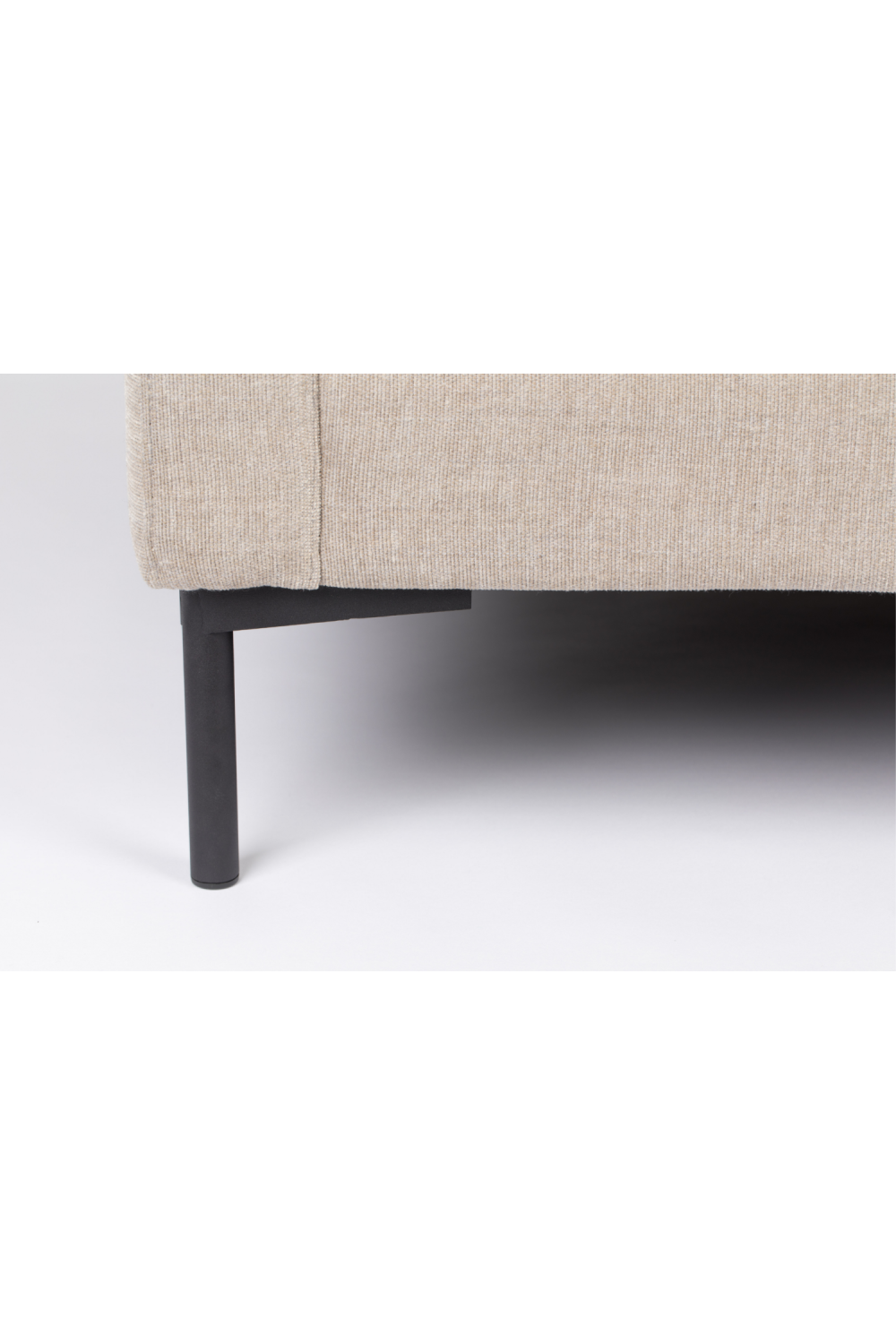 Upholstered 4-5 Seater Sofa | Zuiver Summer | Oroa.com