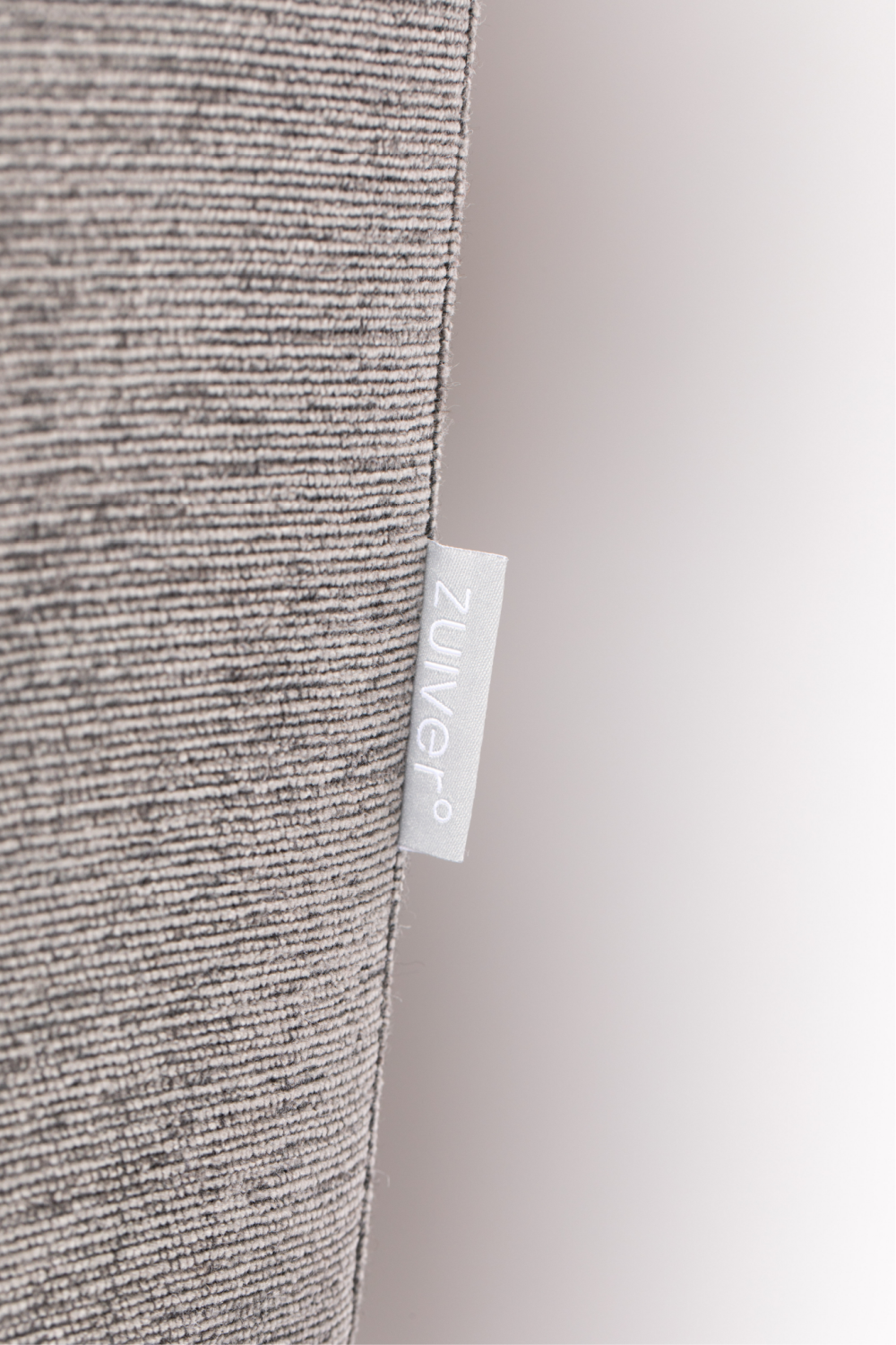 Upholstered 4-5 Seater Sofa | Zuiver Summer | Oroa.com