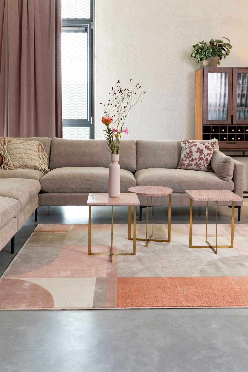 Contemporary 7-Seater Sofa | Zuiver Summer | OROA.com