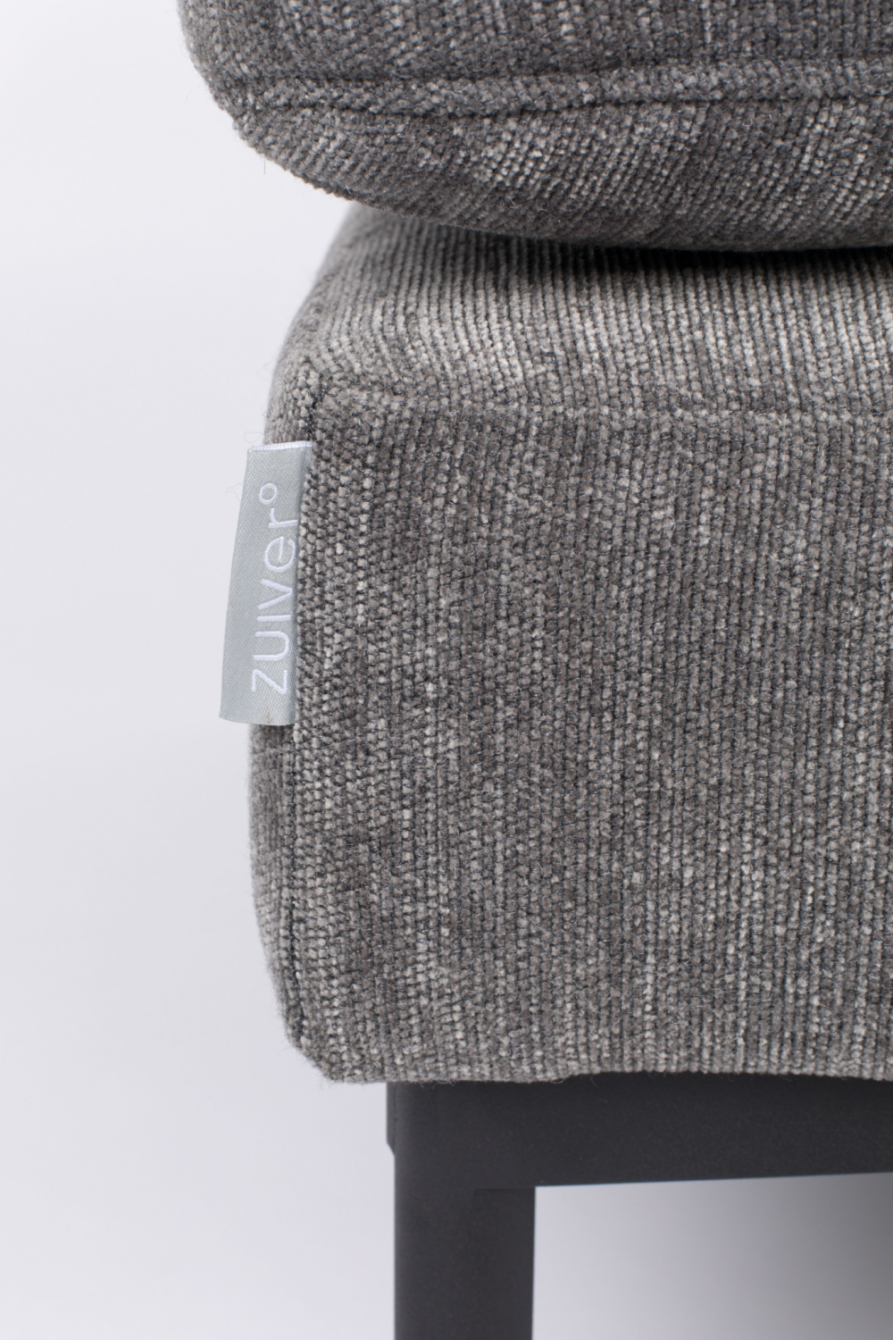 Modern Minimalist Ottoman | Zuiver Summer | Oroa.com