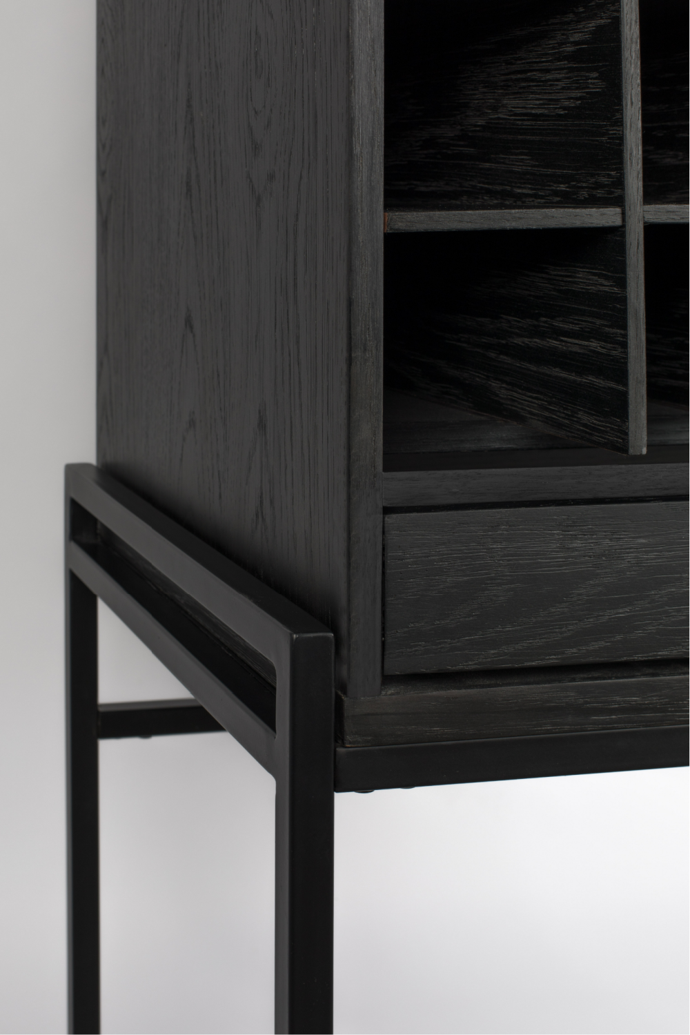 Black Oak Wine Cabinet | Zuiver Travis | OROA.com