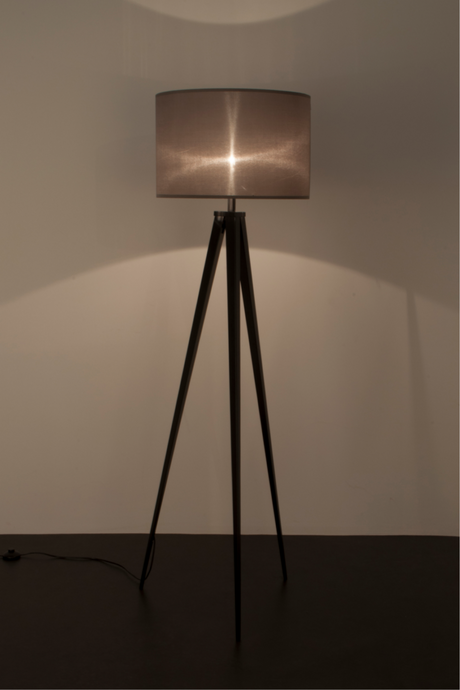 Minimalist Floor Lamp | Zuiver Tripod | Oroa.com