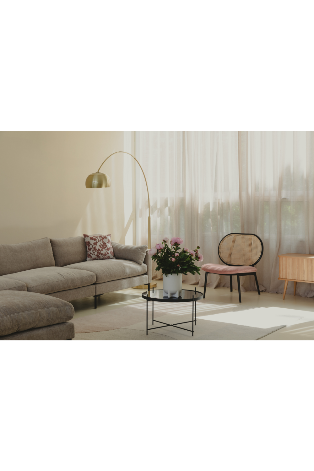 Adjustable Arched Floor Lamp | Zuiver Metal Bow | Oroa.com