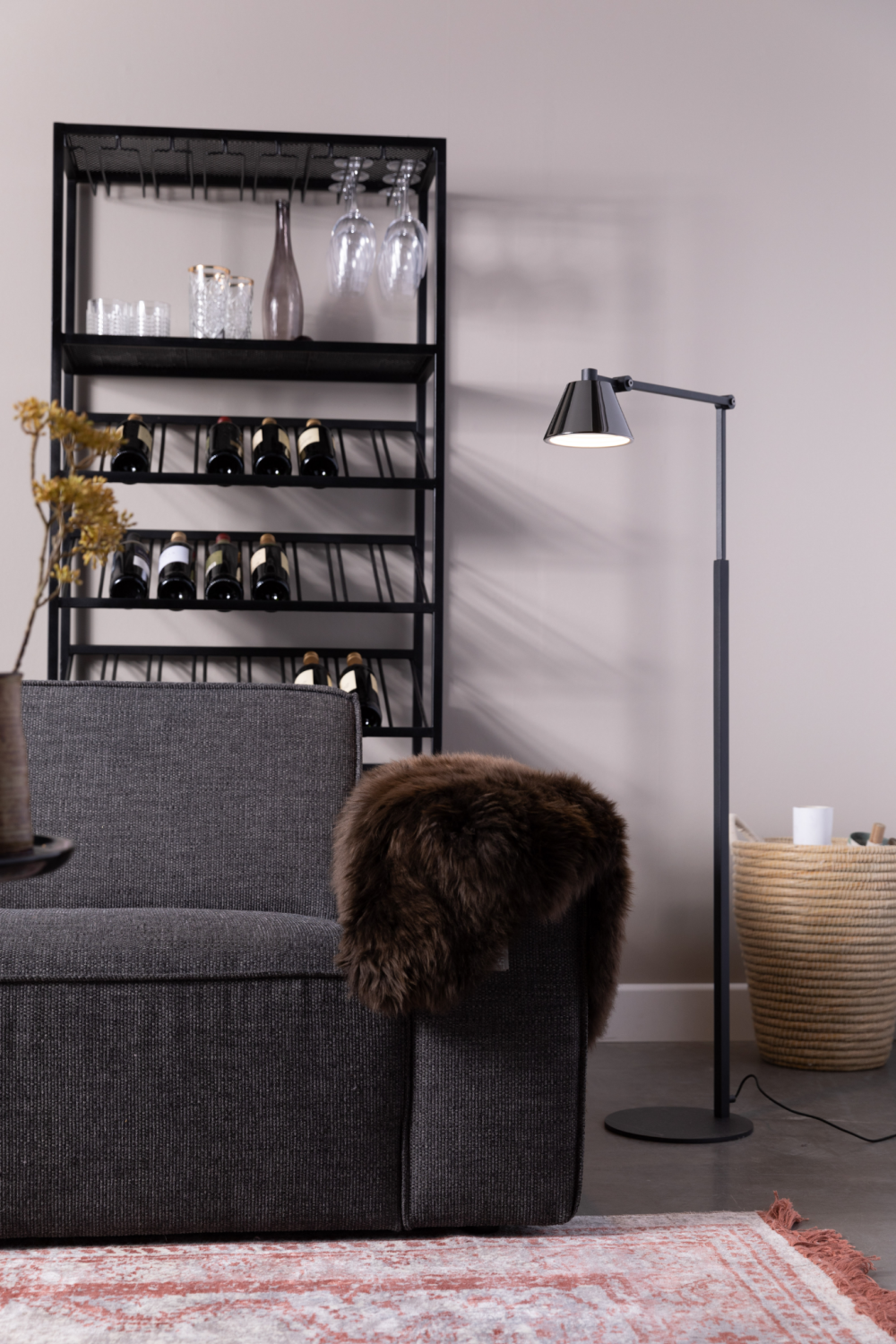 Black Task Floor Lamp | Zuiver Lub | OROA.com