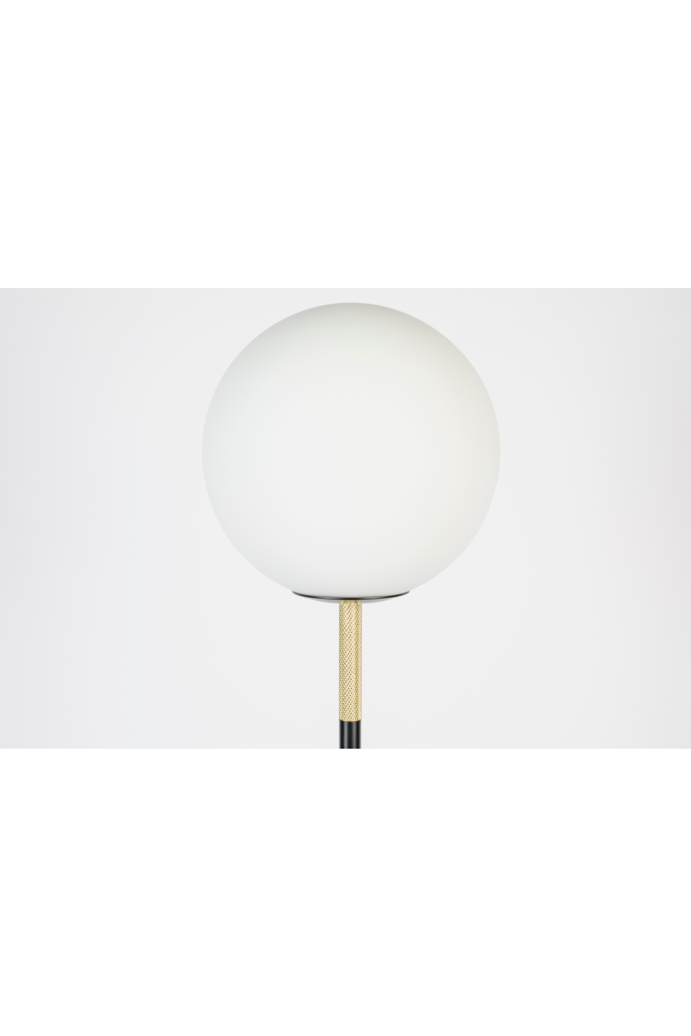 Round Opal Floor Lamp | Zuiver Orion | Oroatrade.com