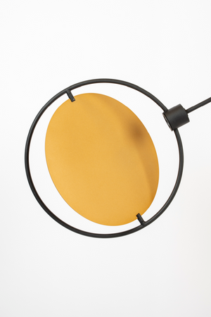 Gold Accent Floor Lamp | Zuiver Sirius | Oroatrade.com