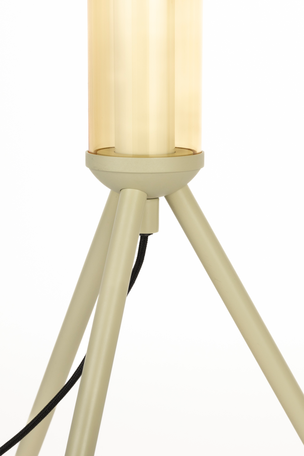 Beige Metal Tripod Floor Lamp | Zuiver Scotty | OROA.com