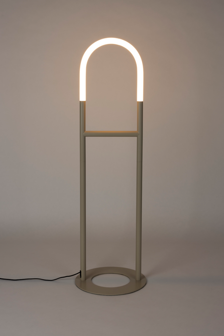 Sculptural Beige Floor Lamp | Zuiver Arch | OROA.com