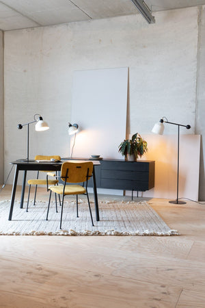 White Shade Task Desk Lamp | Zuiver Skala | OROA.com