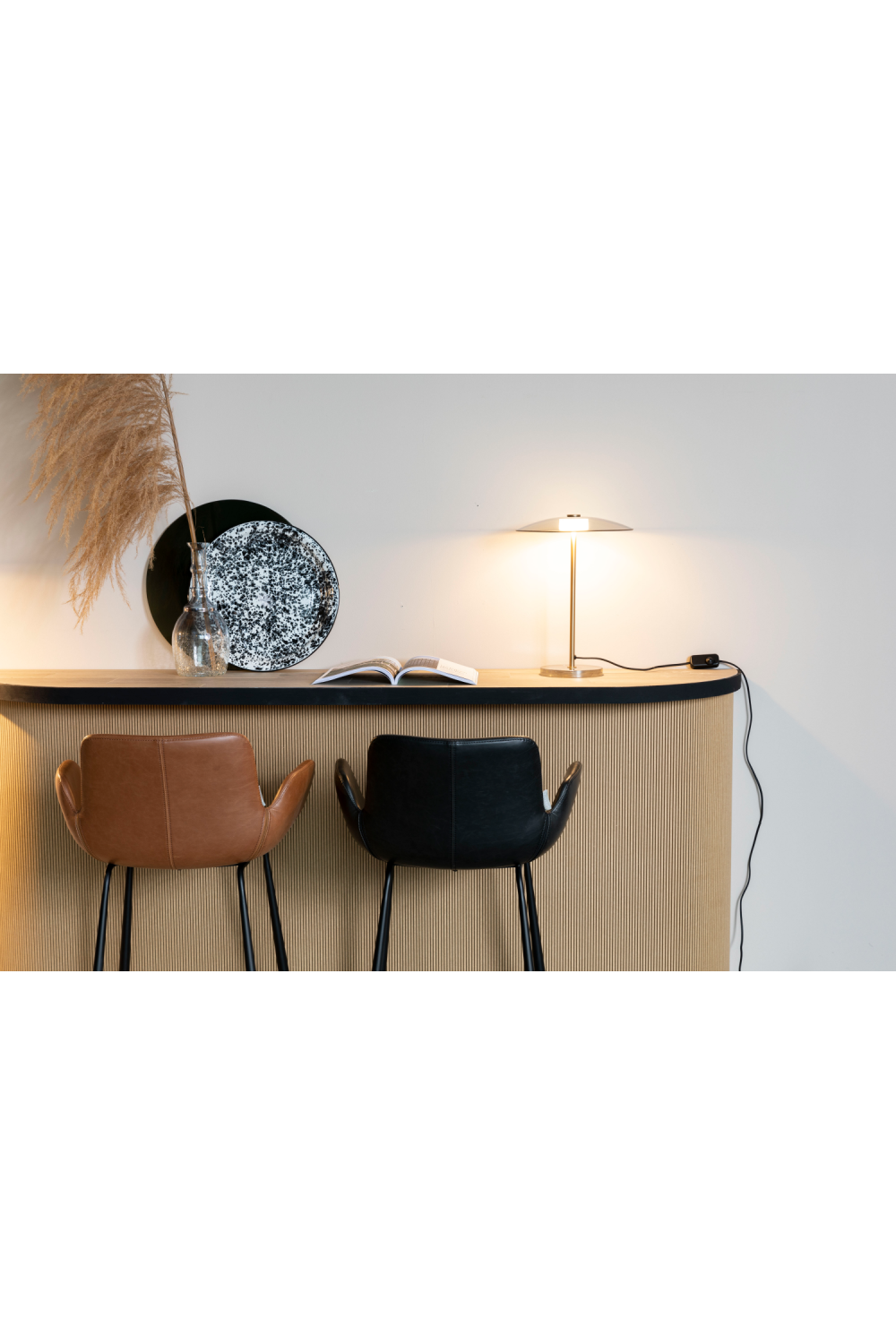 Glass Plate Table Lamp | Zuiver Float | Oroatrade.com