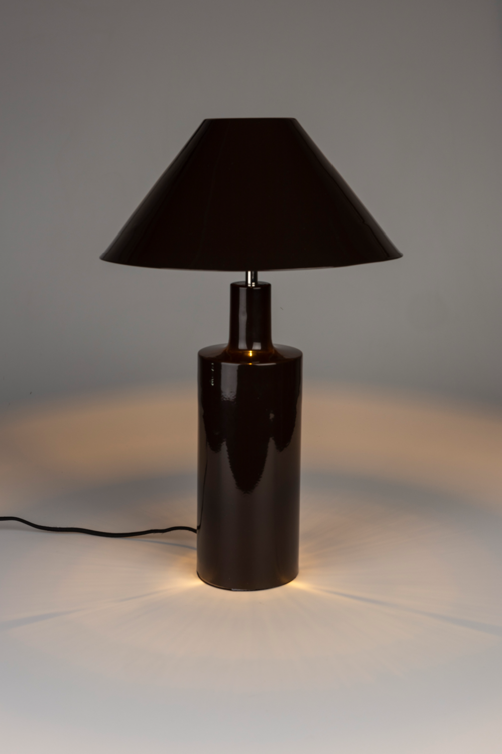 Conical Minimalist Table Lamp | Zuiver Wonders | OROA.com