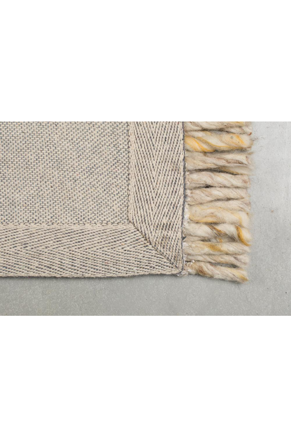 Handwoven Woolen Strands Carpet 5' x 8' | Zuiver Frills | Oroa.com