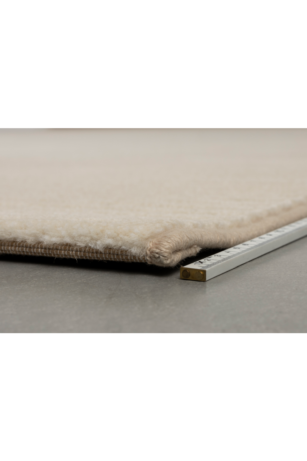 Cream Minimalist Carpet | Zuiver Shore | OROA.com
