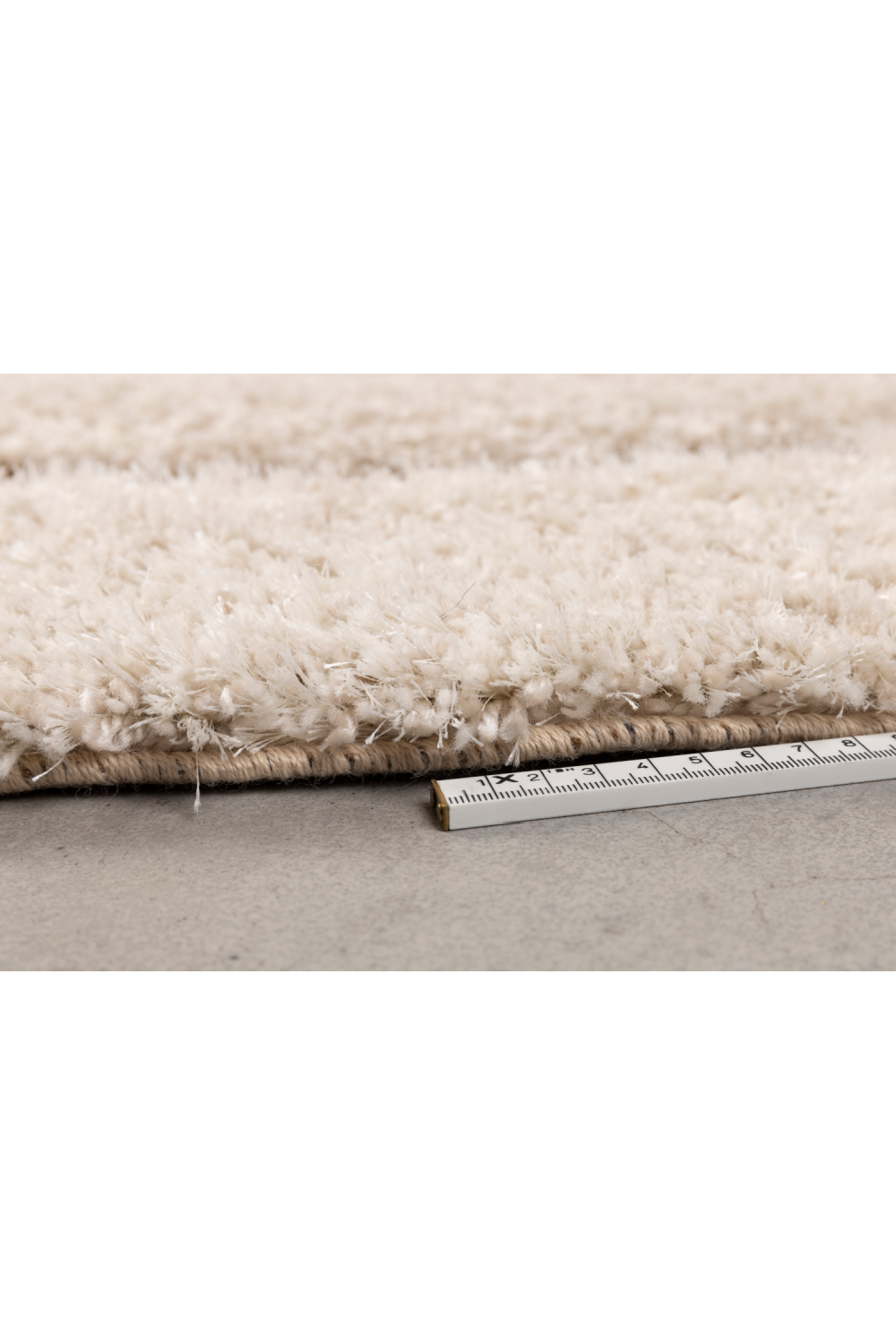 Oval Beige Rug 5' x 10' | Zuiver Spark | OROA.com