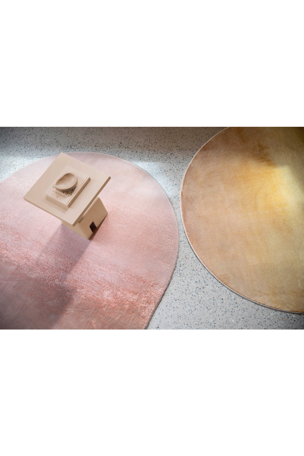 Oval Area Rug 5' x 7'5" | Zuiver Sunset | OROA.com