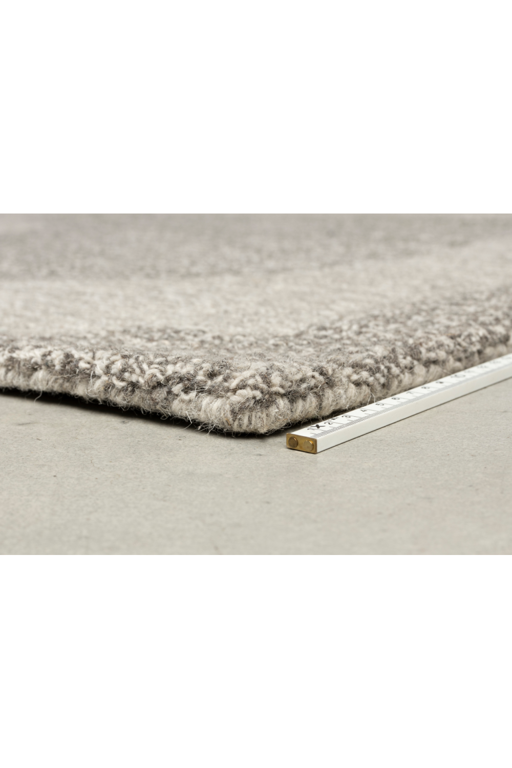 Gray Wool Patterned Rug 5' x 7'5" | Zuiver Frantic | OROA.com