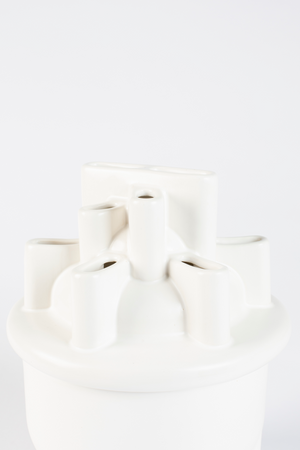 White Ceramic Modern Vase | Zuiver Bassin | OROA.com