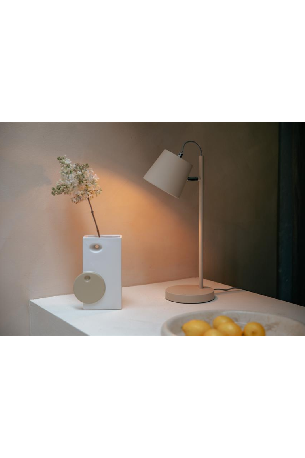 Beige Ceramic Vase | Zuiver Bloomer | OROA.com