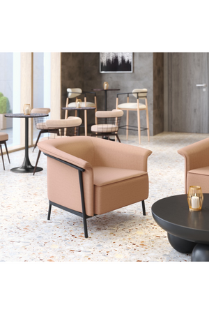 Flared-Back Lounge Chair | OROA Modern Burry | Oroa.com