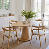 Oval Rubberwood Dining Table | OROA Modern Disque | Oroa.com