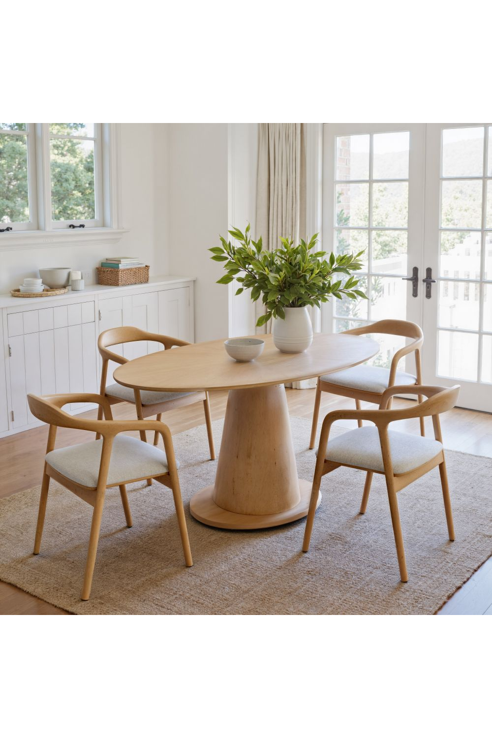 Oval Rubberwood Dining Table | OROA Modern Disque | Oroa.com