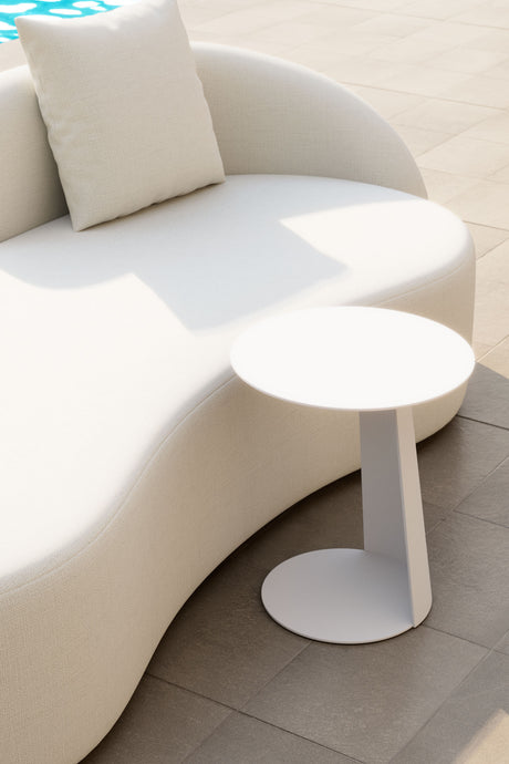 White Outdoor Side Table | OROA Modern Sunny Isles | Oroa.com