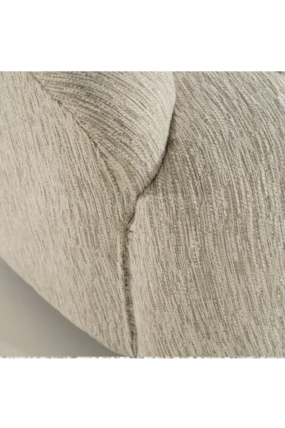   Deep-Channeled Swivel Chair | Oroa.com