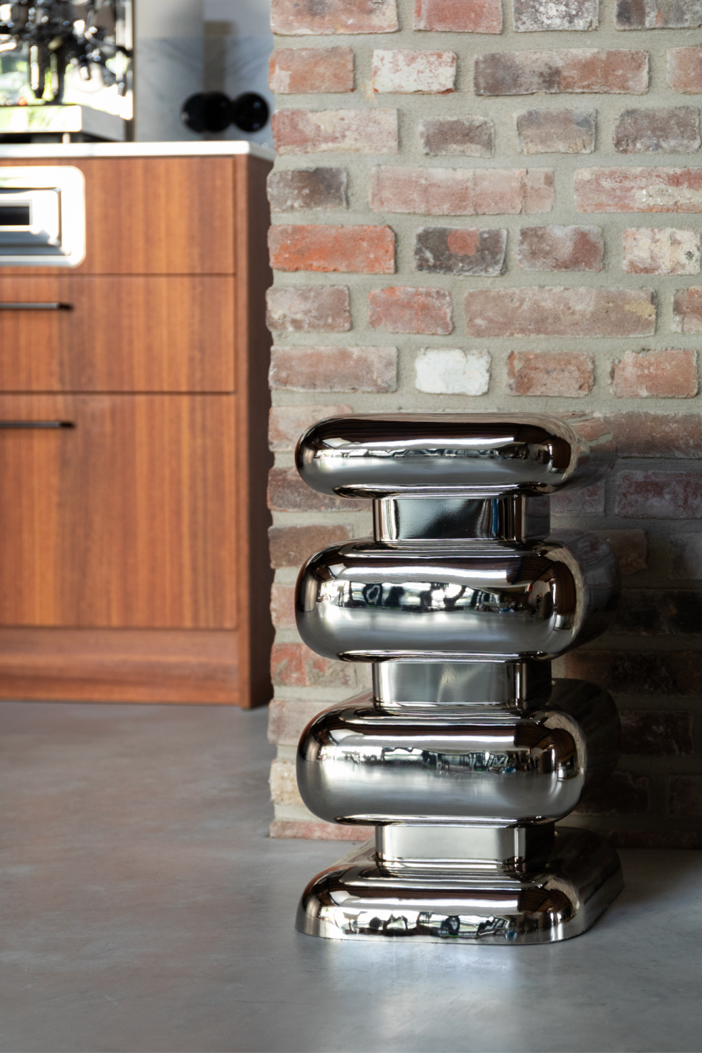   Colored Iron Stool | Oroa.com