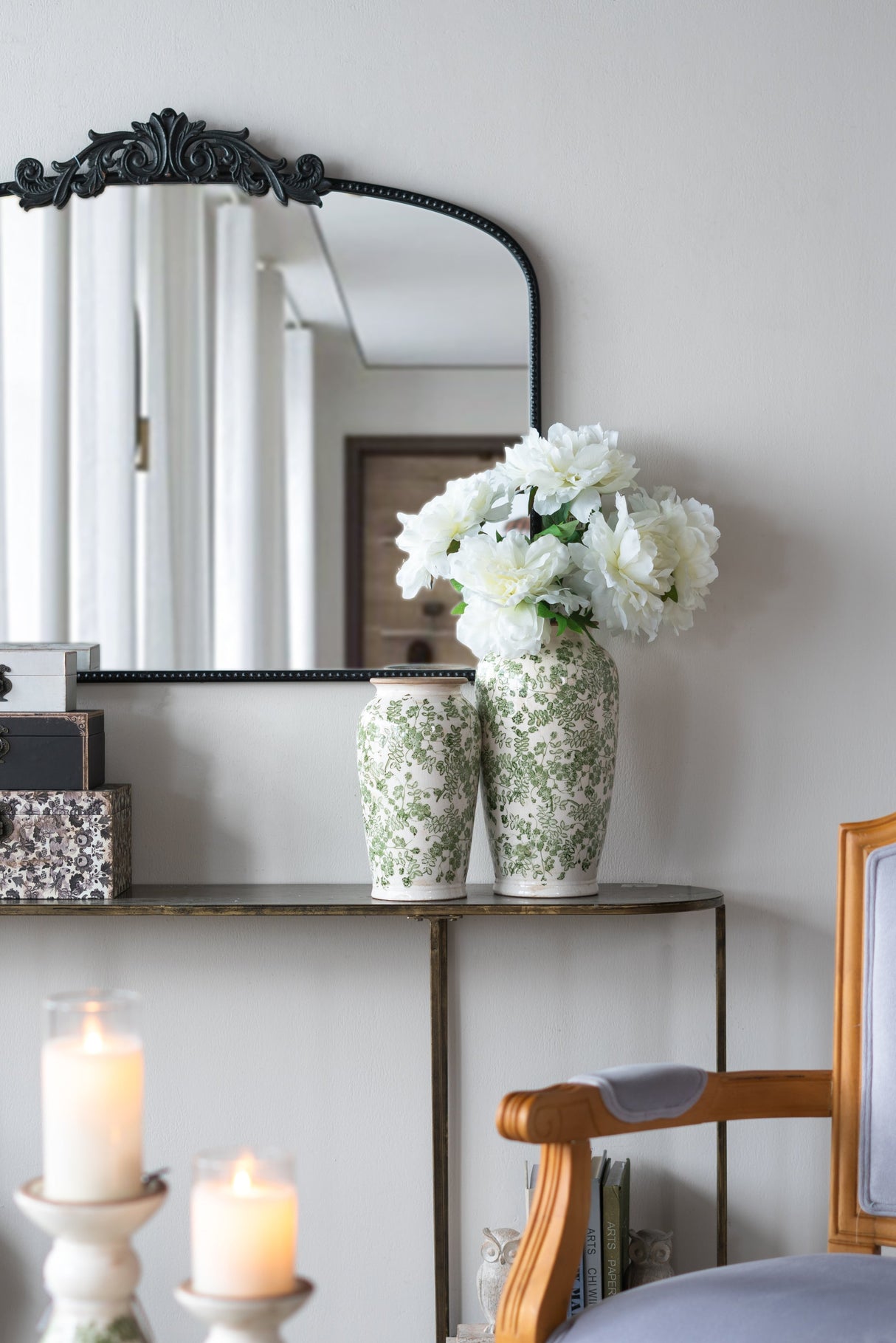 White Ceramic Flower Vase with Green Floral Pattern - OROA