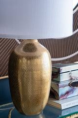 Round Aluminum Sheet Gold Table Lamp with White Fabric Shade