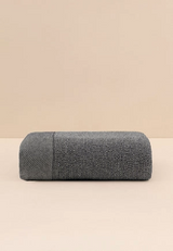 Pergamon Throw in Black