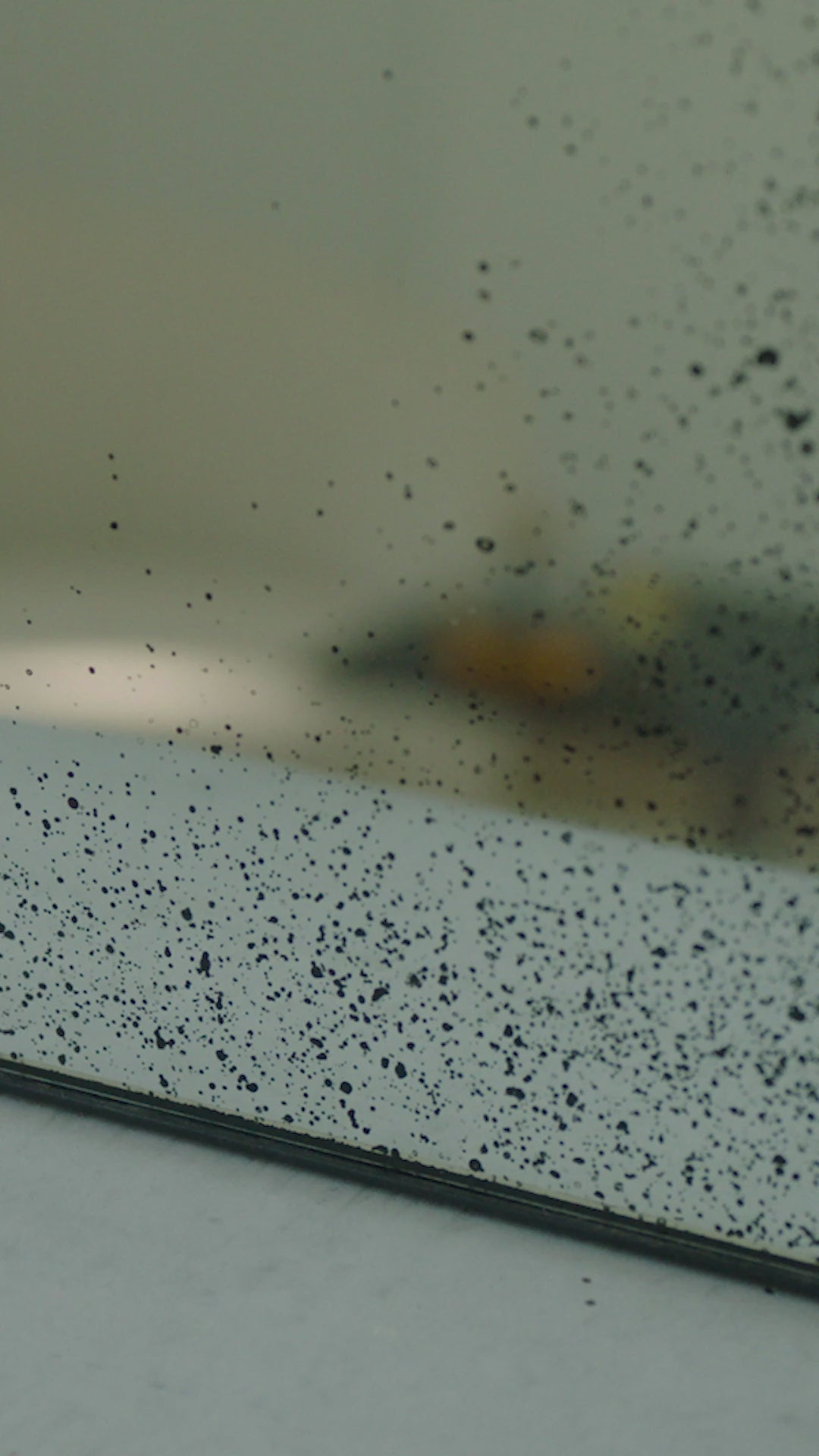 Mineral Three-Legged Side Table | Ethnicraft Triptic | Oroa.com