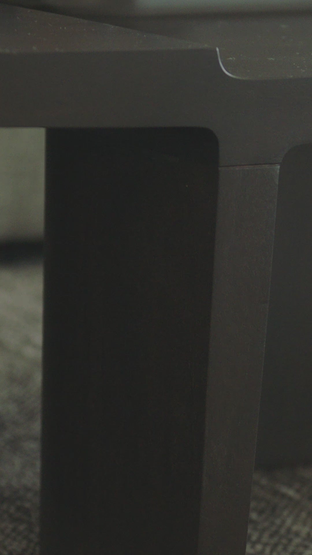 Carved Brown Mahogany Side Table | Ethnicraft Brutalist