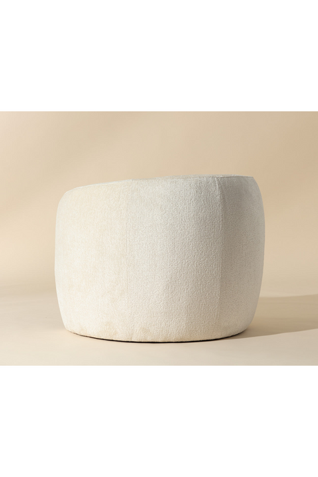 Modern European furniture - White Curved Lounge Chair - www.oroa.com