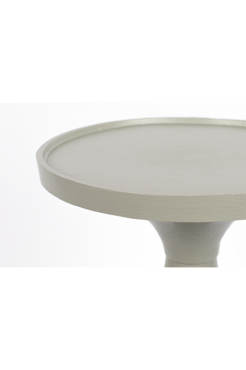   Cast Aluminum Side Table | Oroa.com