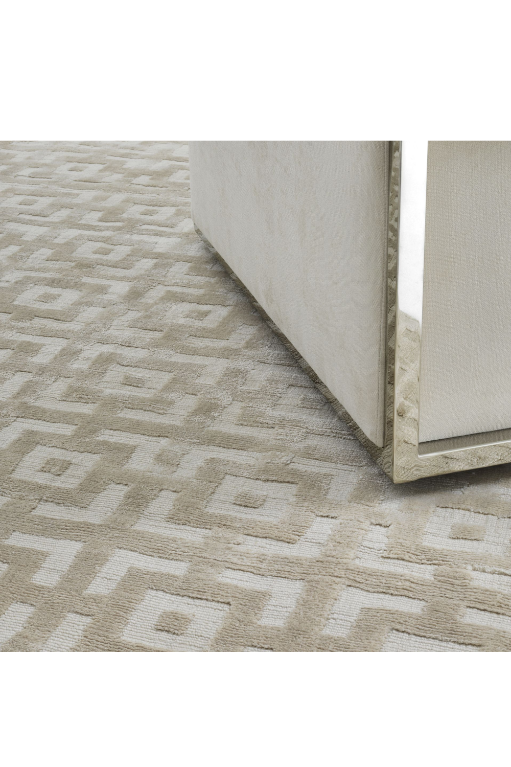 Ivory Carpet 6' x 8' | Eichholtz Reeves | Oroa.com