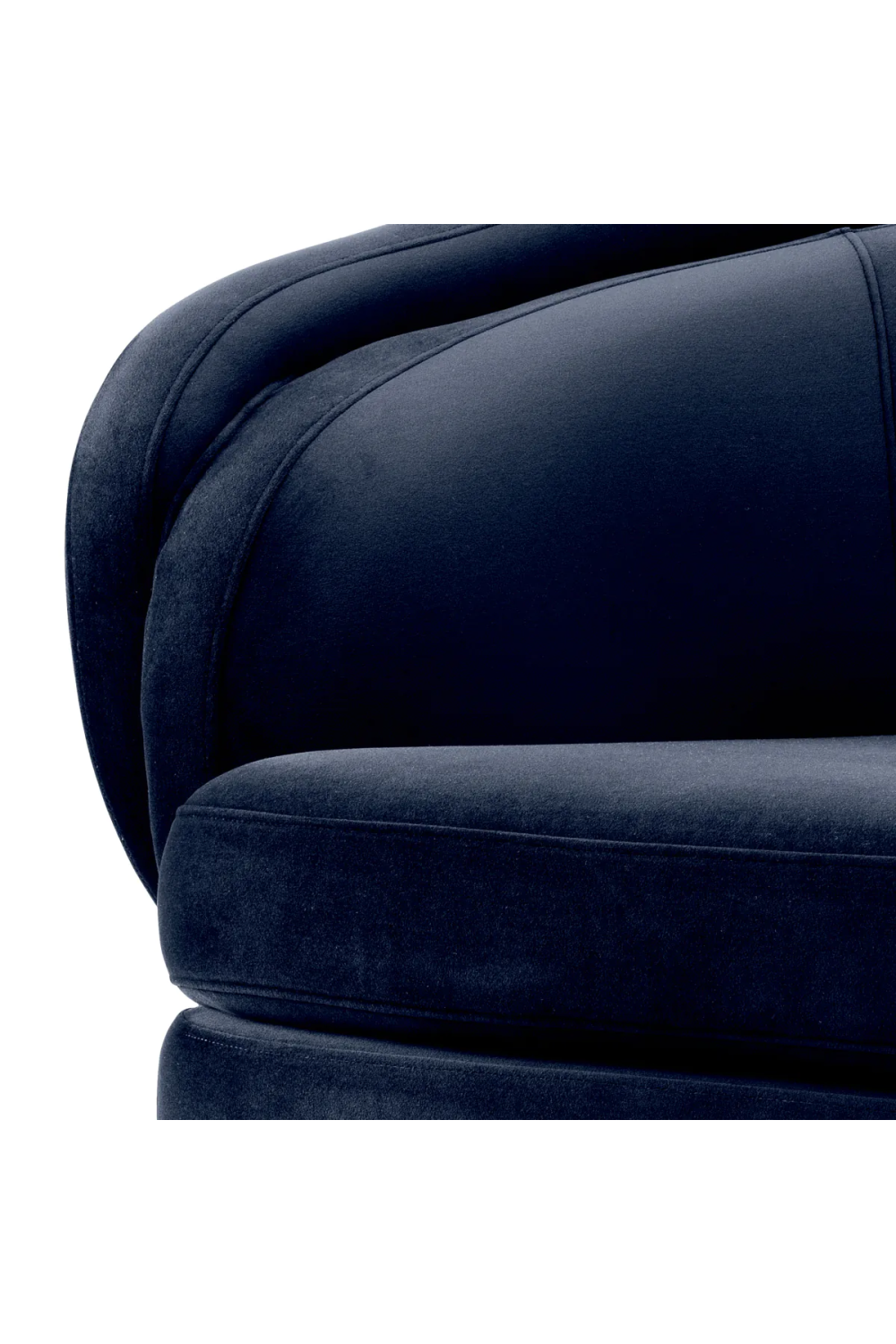 Blue Velvet Retro Lounge Chair | Eichholtz Orion | Oroa.com